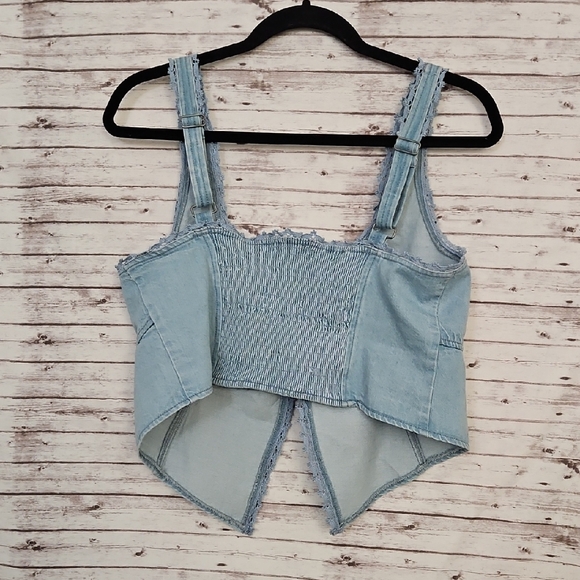 American Eagle Outfitters Light Wash Denim Tie-Front Camisole - Picture 3 of 6